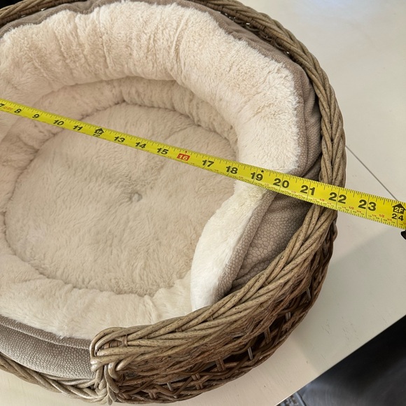 Wicker Dog Bed with Cream Cushion - Picture 6 of 11